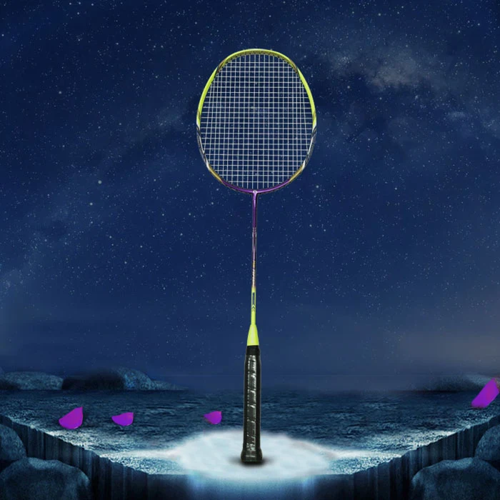 7.0mm Mil Karbon Badminton Raket MK72